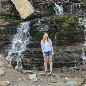 Meet your Posher, Brianna